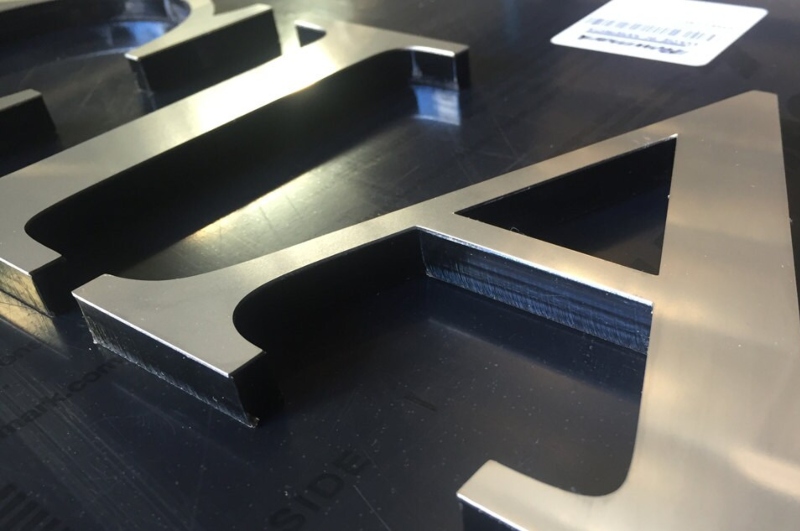 Fabricantes de Letreros en Acero Inoxidbale en Perú